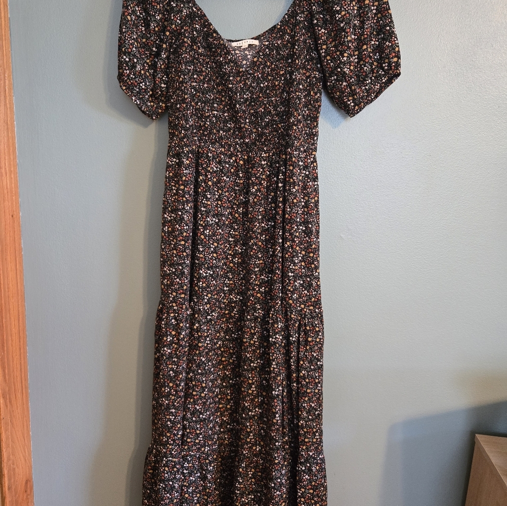 Baevely Puff Sleeved Smocked Floral Dress